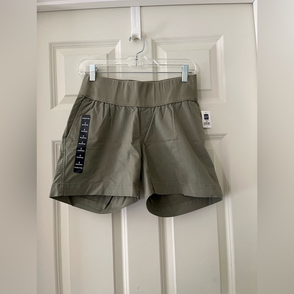 NWT Women’s Olive Green Gap Maternity anytime shorts pull on elastic waist 2